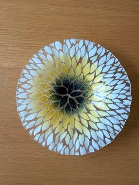 Sunburst Decorative Sydenstricker Glass Dish